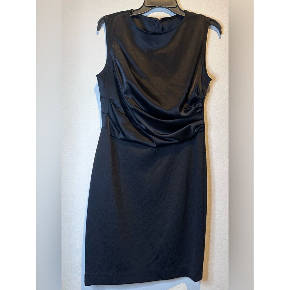 ST JOHN Women Sleeveless Black Sheath Dress Size 12 Cocktail Quiet Luxury